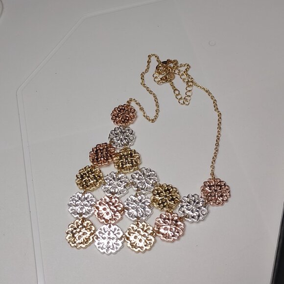 19 Inch Multi Tone Liz Claiborne Necklace - Picture 5 of 8